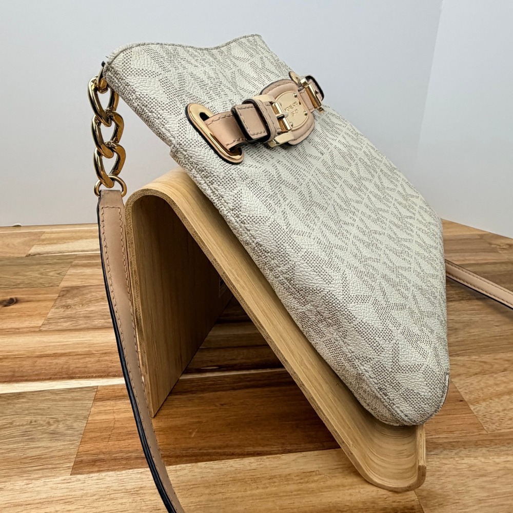 Michael Kors Bedford Crossbody Bag Vanilla Logo Signature Gold Hardware Buckle - Picture 4 of 11